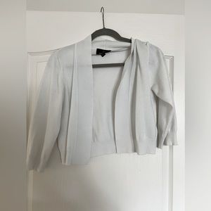 Medium white sweater